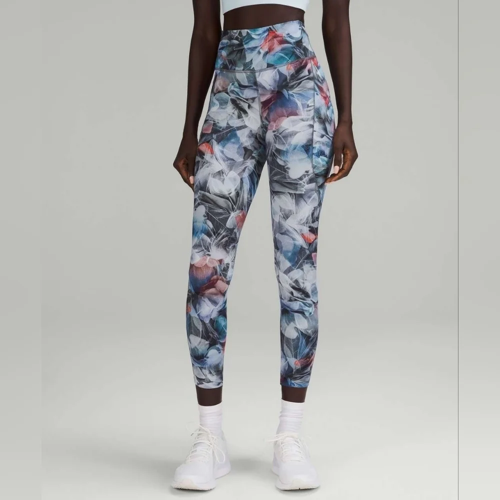 Lululemon Fast and Free High-Rise Tight 25” Pockets *UpdatedLuminescent Floral